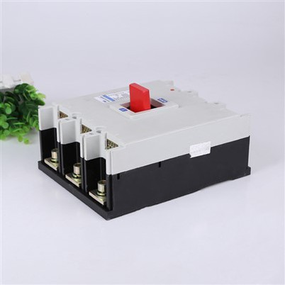 מפסק מעגל מיניאטורי